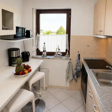 Ferienwohnung Nautilus &bull Terrasse&Garten &bull Glasfaser-WLAN &bull Hunde willkommen &bull Schlei&Ostsee Stoltebüll